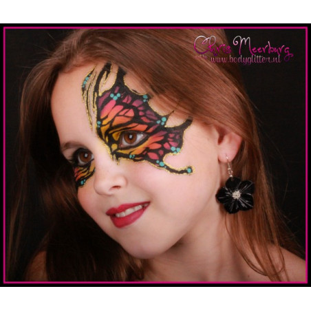  Nice glitter glue by Noddies!