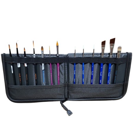 Handy paint-brush case by Noddies!