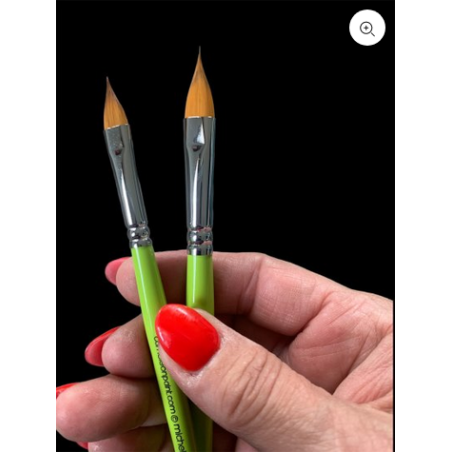 Cameleon Flora brush| Facepaint Brush| Cameleon Michelle Flora 1