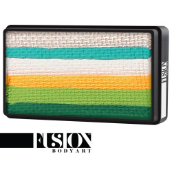 You'll find the most beautiful split cakes at Noddies!