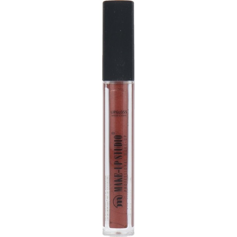 Treat your lips with the  Lip Paint gloss from Make-up Studio!