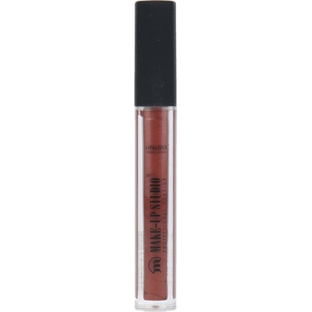 Treat your lips with the  Lip Paint gloss from Make-up Studio!