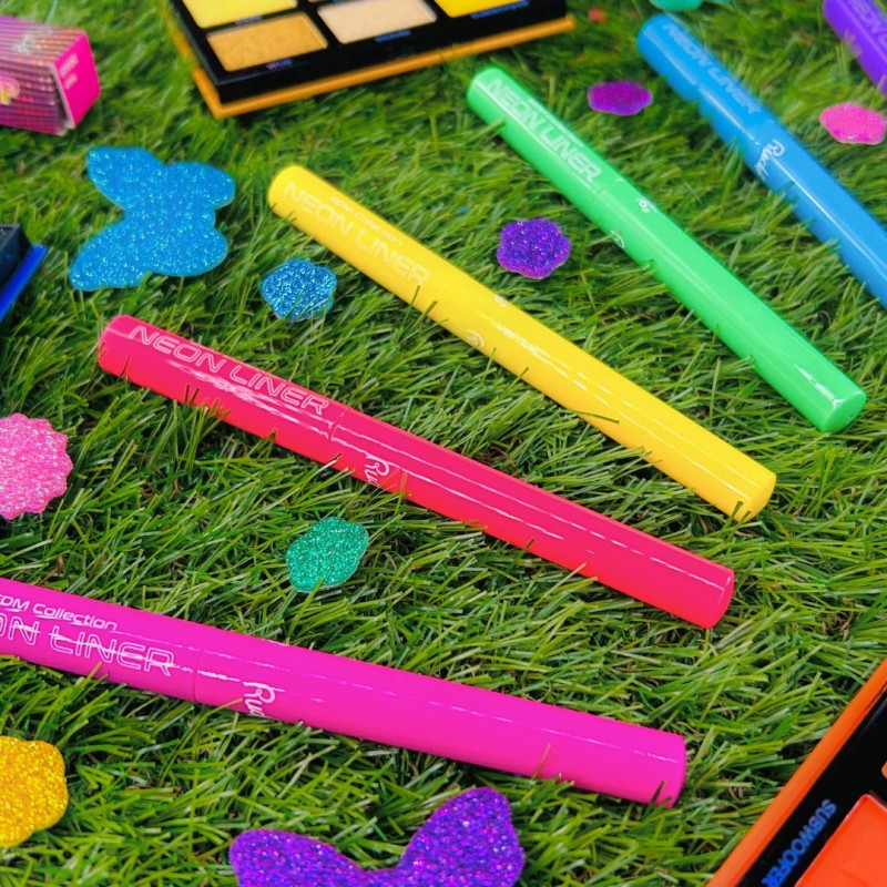Vibrant, waterproof and smudge-resistant liquid liner with an ultra-fine tip for creating striking festival looks 🌈
