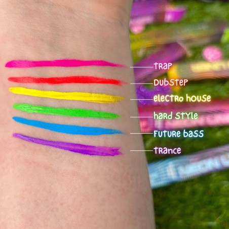 Vibrant, waterproof and smudge-resistant liquid liner with an ultra-fine tip for creating striking festival looks 🌈